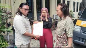 Rampok Mobil Debitur, Oknum Debt Collector CIMB Niaga Finance Malang Dilaporkan ke Polda Jatim