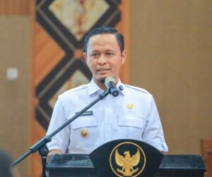 Wali Kota Pekanbaru Sebut Sampah Tak Pernah Diangkut Sampai Bersih.