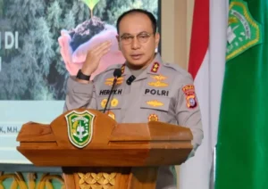 Kapolsek Bukit Raya Dicopot, Kapolda Riau Tegaskan Tak Ada Toleransi untuk Premanisme.