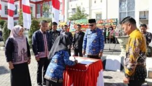 Sebanyak 821 PPPK Kota Sungai Penuh Terima SK, Wali Kota Ingatkan Prioritas Pelayanan Masyarakat.